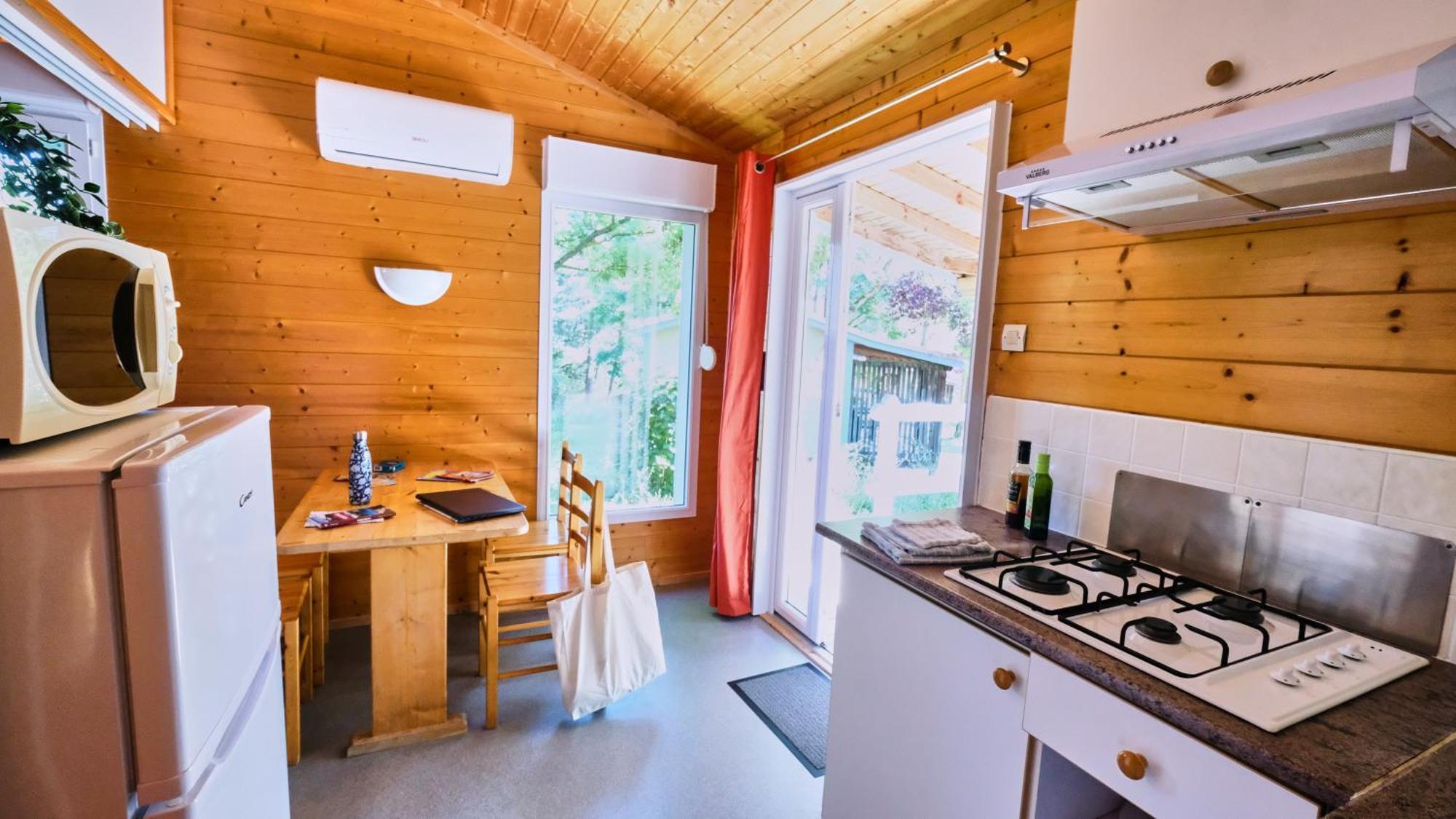 Camping Le Couriou Recoubeau-Jansac المظهر الخارجي الصورة