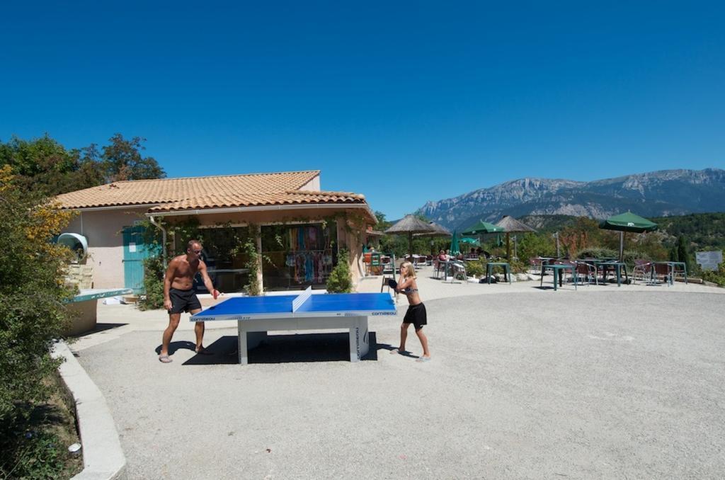 Camping Le Couriou Recoubeau-Jansac المظهر الخارجي الصورة