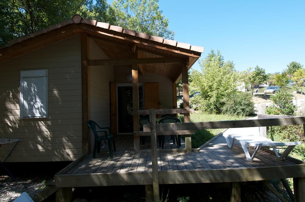 Camping Le Couriou Recoubeau-Jansac المظهر الخارجي الصورة