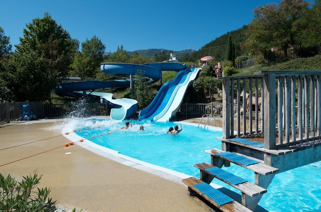 Camping Le Couriou Recoubeau-Jansac المظهر الخارجي الصورة