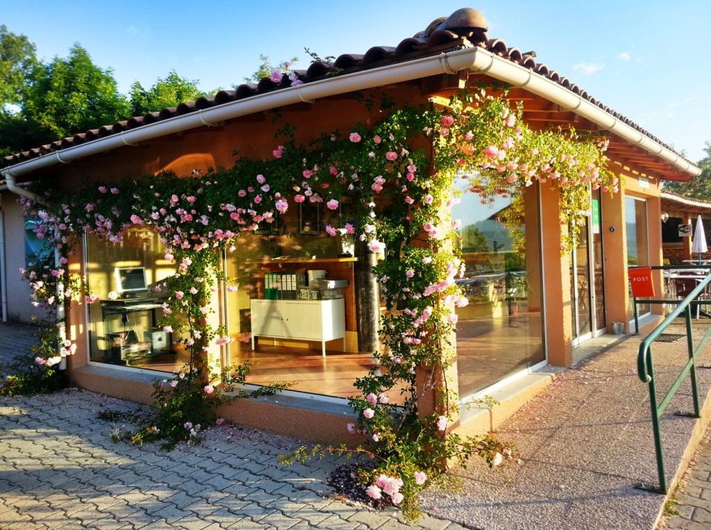 Camping Le Couriou Recoubeau-Jansac المظهر الخارجي الصورة